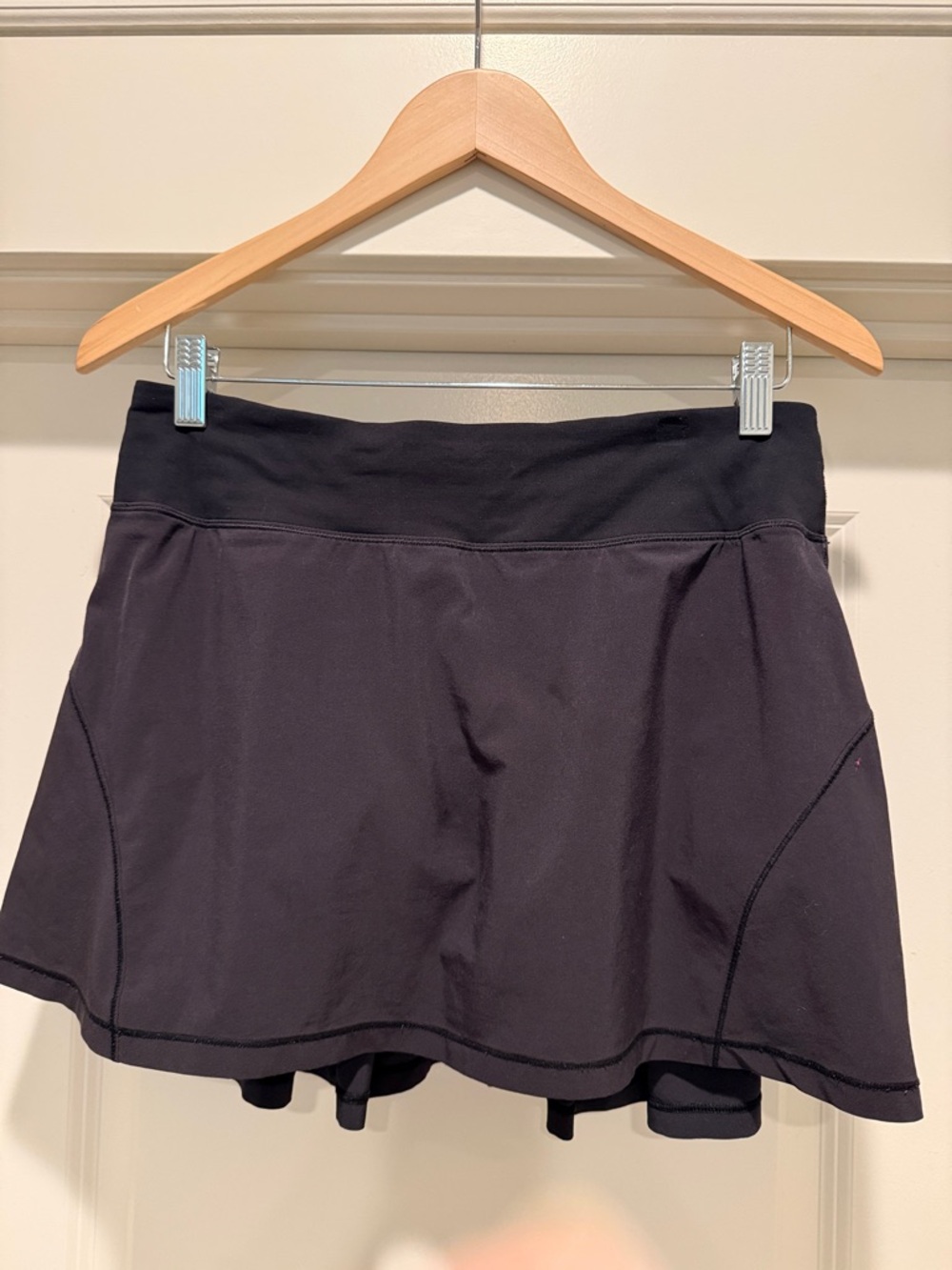 Lululemon 6 Women’s Black Pleated Skort Skirt